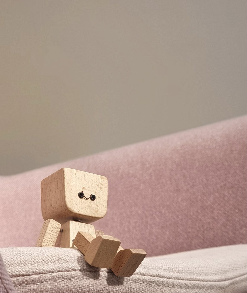 🔥Last Day Discount 49% Off🔥Charming Little Wooden Figure That Sways with 12PCS Magnetic Expressions